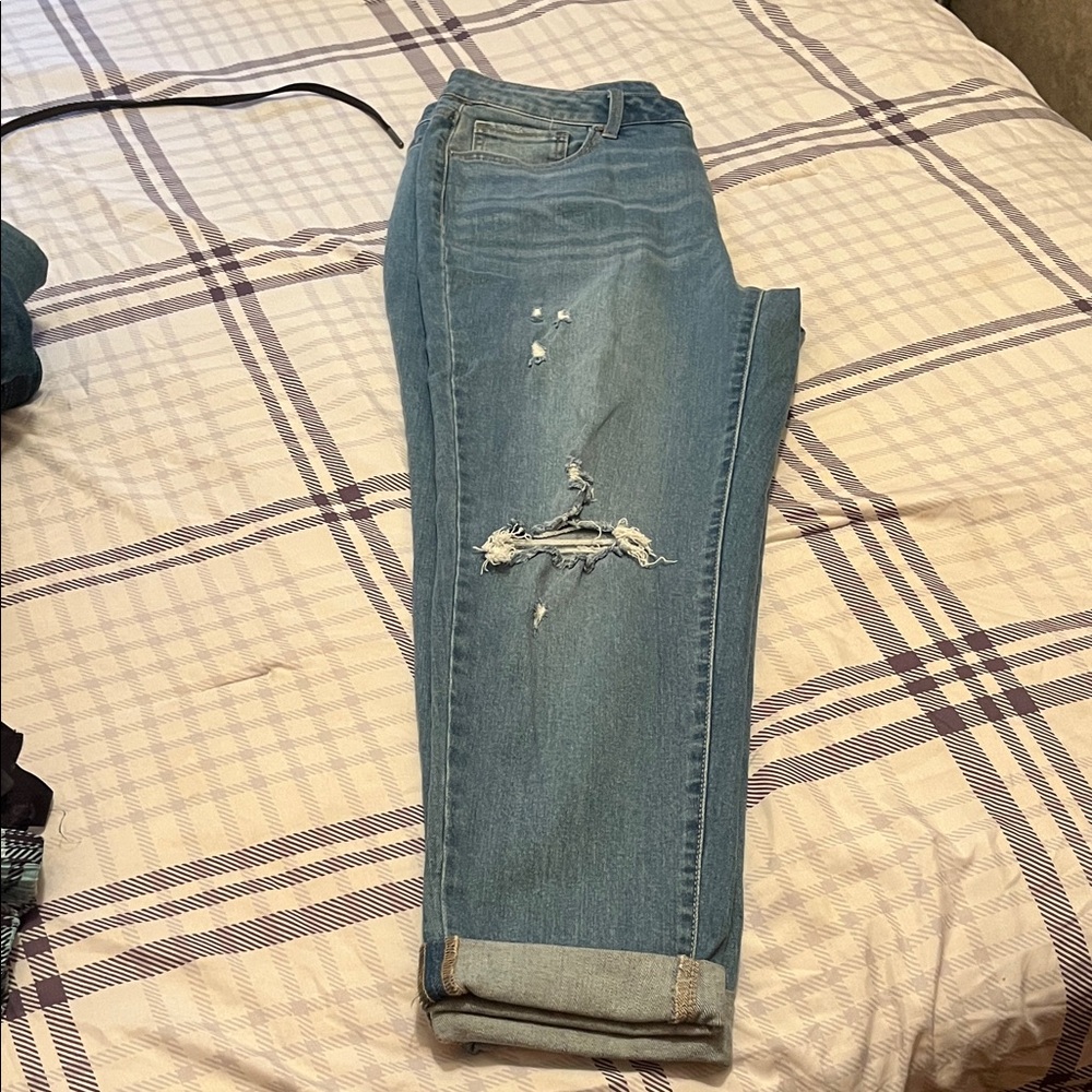 Time and Tru Light Blue Distressed Boyfriend Jeans - Picture 2 of 5